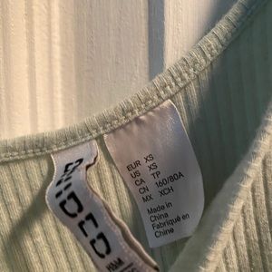 H&M button crop top XS